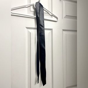 Men’s dress tie